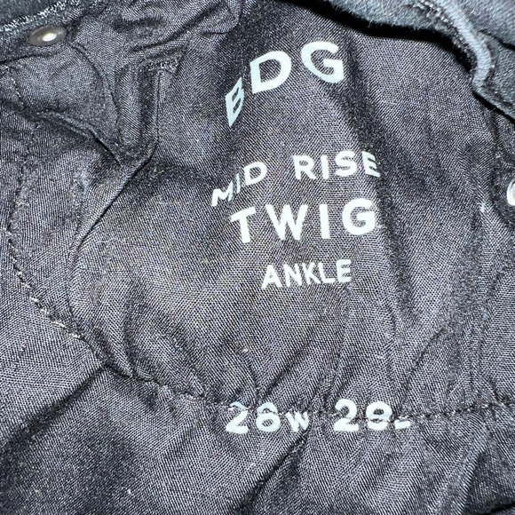 💥2/15$💥.  BDG Jeans - Picture 3 of 3